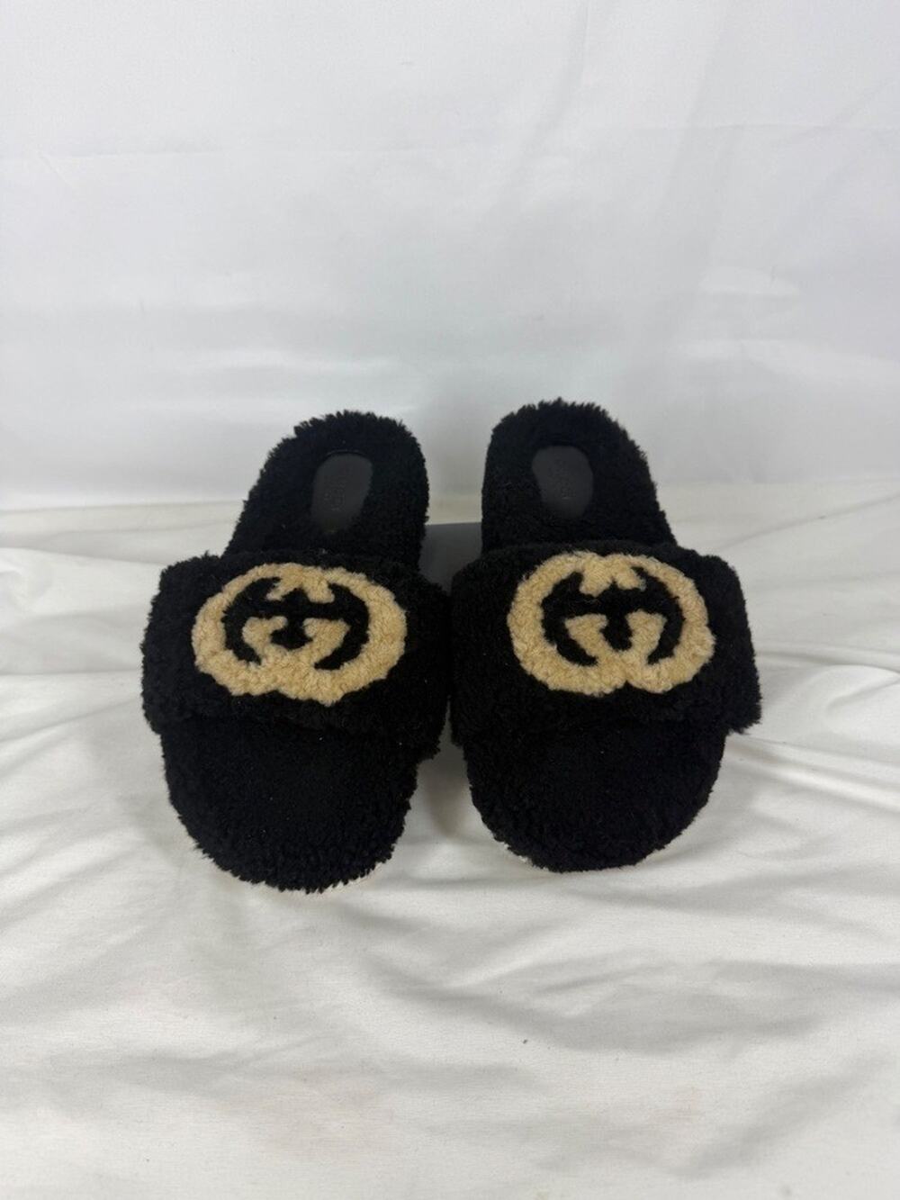 Gucci 646225 Eileen Teddy Wool Platform Sandals Size 38 US Size 8 SPBJKI 350843